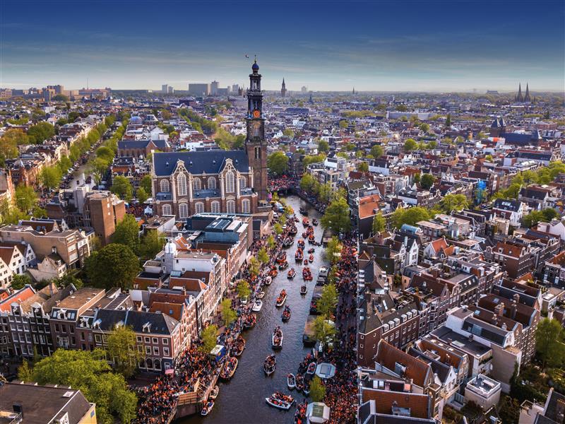 KLM lanza juego online y llevará al ganador a celebrar el King’s Day en Ámsterdam