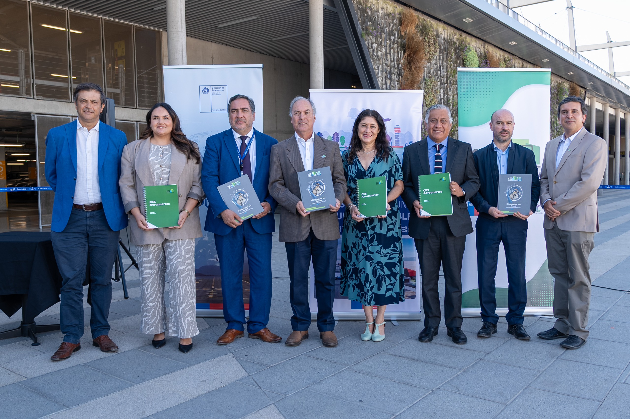 MOP establece nuevos estándares para construir aeropuertos sustentables en Chile