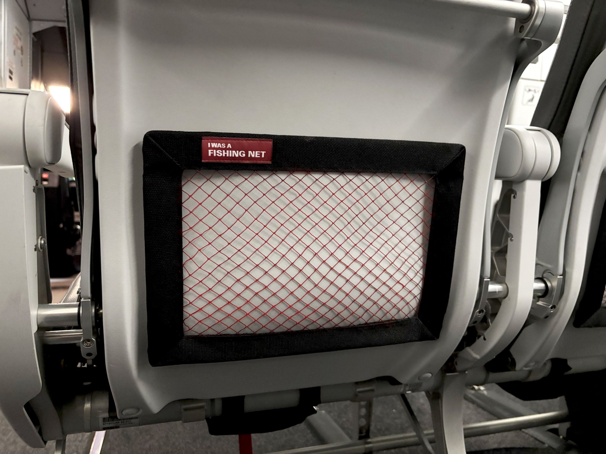 Redes de pesca recicladas y madera, parte de los nuevos asientos sostenibles de RECARO que probará Iberia